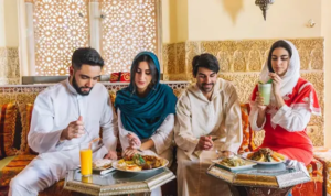 058655500_1680241533-Ilustrasi_buka_puasa_bersama